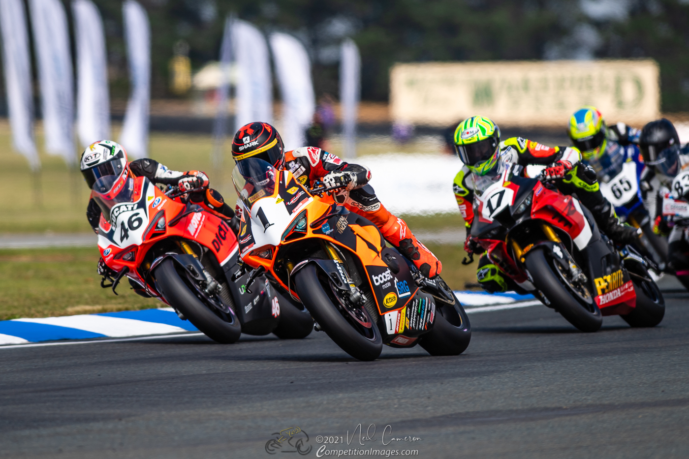 Maxwell, Herfoss, Jones