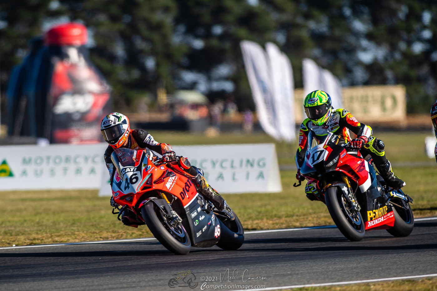 Mike Jones, Troy Herfoss